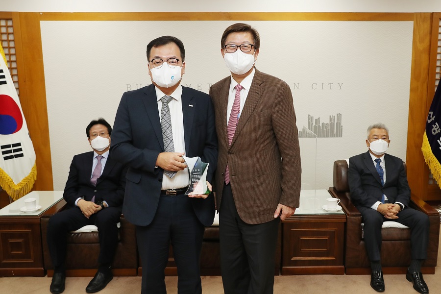 동남권원자력의학원, 부산광역시장 표창장 수상