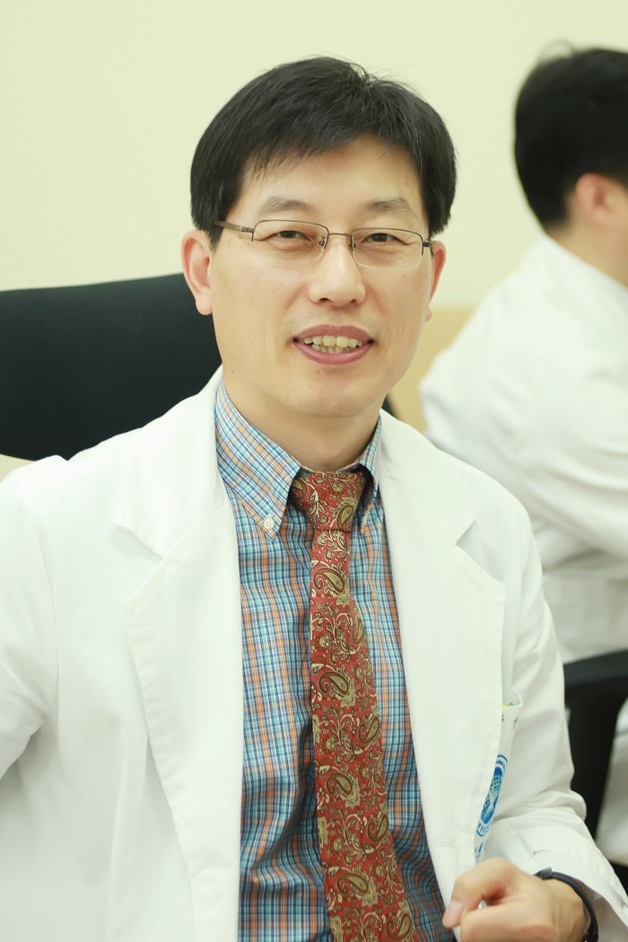 5/31 세계 금연의 날, 암 진단 후에도 금연 못하는 환자 절반, 2차 원발암 위험 높여