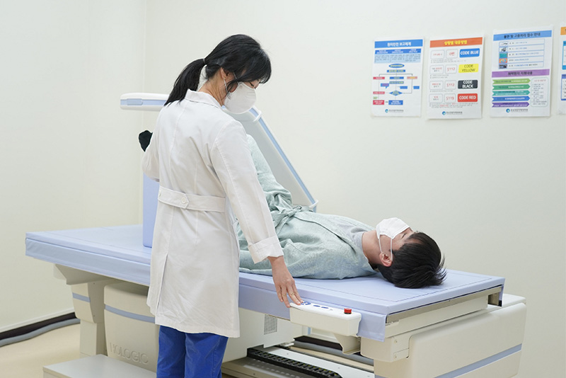 최신형 골밀도 검사기 도입, 고령, 암환자 골밀도 더 정확히 측정