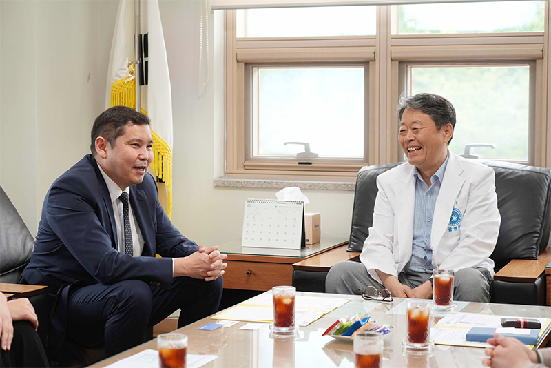 카자흐스탄 총영사 방문, 올 여름 카자흐스탄 직항 열려 의료교류 확대