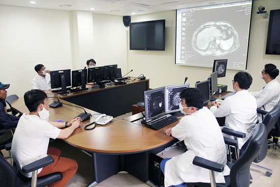 다학제 통합진료 시작-여러 전문 분야 협진으로 효율적 암치료 기대 