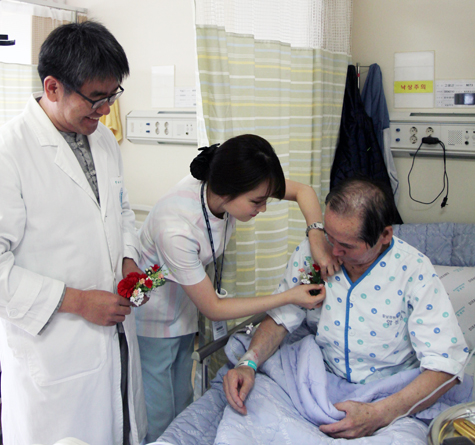 암과 싸우는 부모님 힘내세요 